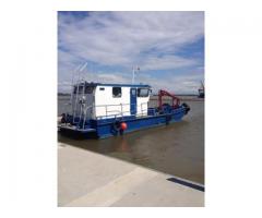 Anchor handling / hydrographic boat / geared supplier